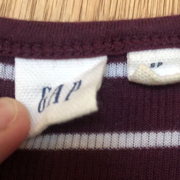 Super soft Gap dress. - Picture 2 of 4